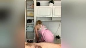 SugarNadya's regular customer couldn't stand the excitement and cum on the procedure