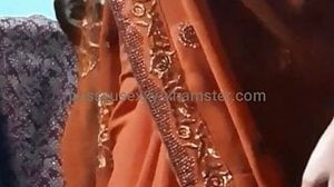 South Indian Bhabi ready to undress