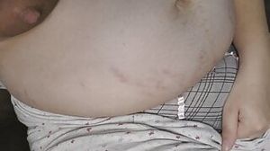 Nine month prego slutwife white Mari fap her furry vag and flashing you her huge melons utter of milk!