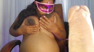 Plumper Desi Live