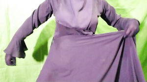 Bangladeshi Bhabhi getting off and dance