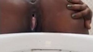 Ebony Pussy fart
