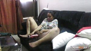 Ideal XXL jugs Indian cougar wrings plowing Herself