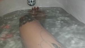 My POV* pinkish labia urinating in torrid bathtub