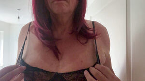 Dark-hued lace underwire brassiere size 85B