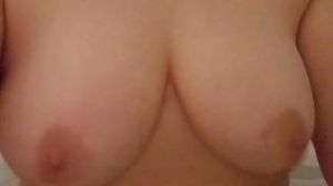 Watch my hotwife shake it for you