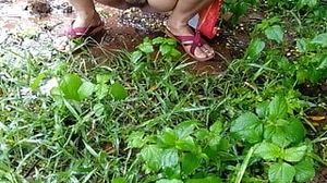 Orrisa Bhabhi urinate In woods Public peeing vid