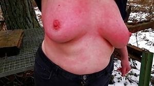 Tits out for slappiung in the snow