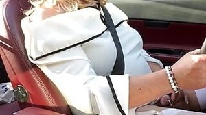 Unexperienced crossdresser Kellycd2022 glorious cougar lovinâ€™ an afternoon drive in tights and high-heeled slippers jacking and popshot