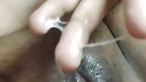 Assscrewing bottle screw Tharushi chocolate-colored lady Part 2