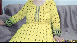 Desi Indian Ayesha Bhabi Alone Home jerk intercourse flick