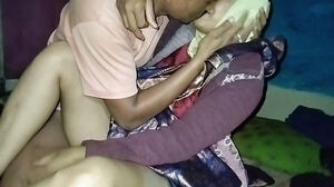 Patni ka apne ghar par ashlil vid