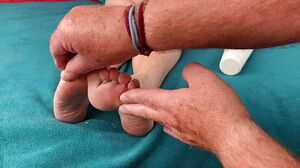 Mrs Mature soles get her sole dude to moisturise her marvelous soles