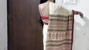 Step stepsister ko ghar me neck corset kar ke pel diya