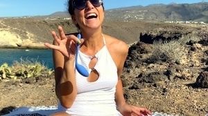 'Public solo female masturbation and squirting on the rocks - GaiaOnTop'