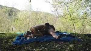 'Outdoor Sex. Unexpected fuck with my boyfriend in the forest.Hiking and cumming !!'