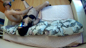 Hubby milks gash of slim wifey and tears up her on the bed