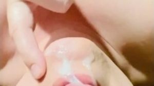 Swallowing daddyâ€™s cum