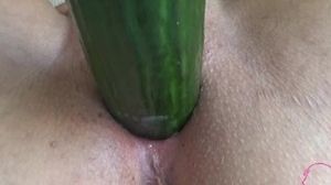 Creamy pussy, huge cucumber and a real MILF orgasm