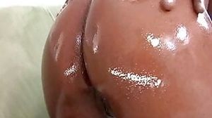Black whore gets her twat fucked by BBC before creampie