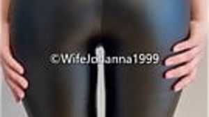WifeJohanna1999 - My ass in tight black leggings