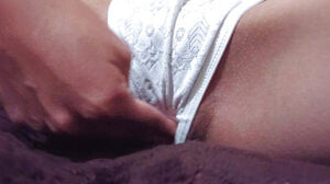 School dame drains, providing herself an ejaculation