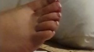 Can my nail foot make step son cum in 20 seconds ?
