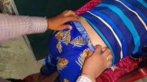 Bhabhi ki bahan ki gand chudai ki thook lagake vo bhi bhabhi ke apartment me