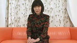 japanese granny fucked creampie - amateur porn from asia - mature casting with hairy pussy