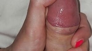 Munichgold sensual handjob with cum explosion