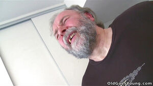 Platinum-blonde dame luvs sizzling 3 way with elderly guy pummeling Her youthfull appetizing snatch