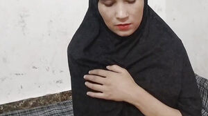 Muslim gf ko call kar ke bedroom par bula kar pela