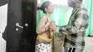 Desi super-steamy aunty ki chut se pani nikal diya