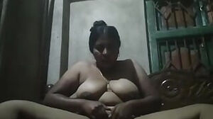 Indian molten bhabhi open fingerblasting with face