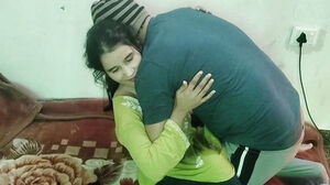 Step daughter-in-law ko chod kar preggo kar diya