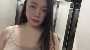 Asian MILF having a great time with her secret lover in a hotel room