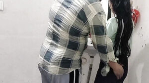 Step-sister in law ko couch apartment me hello piche se apna land daal diya
