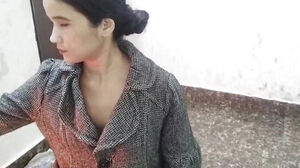 Sister-in-law in law slept bare only then went and pelted