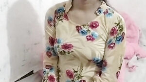 Buaa ki step daughter-in-law ko ghar me dog collar kar ke pel diya
